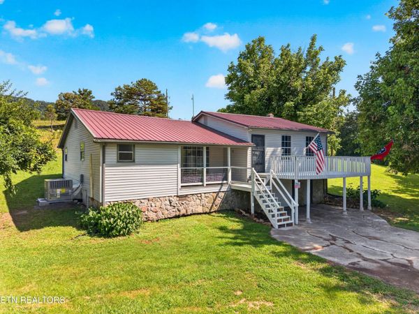 1834 Mountain Valley Highway 131 , Thorn Hill, TN 37881