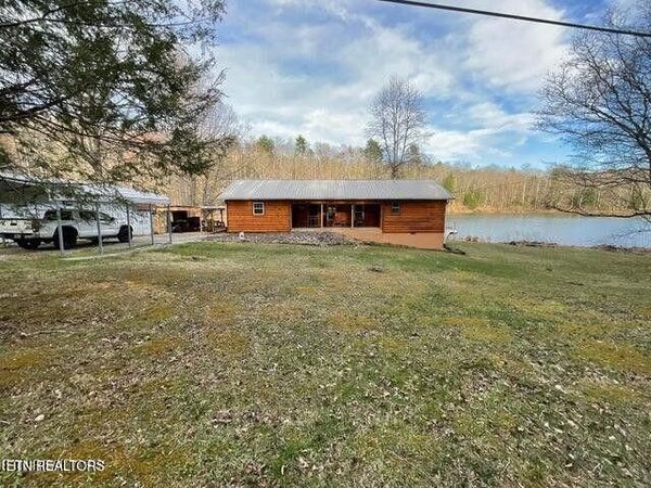 1218 Bear Den Rd, Grandview, TN 37337
