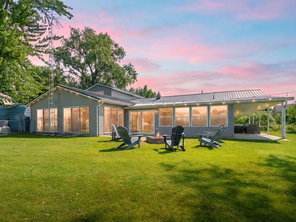 48930 68th Street, Hartford, MI 49057