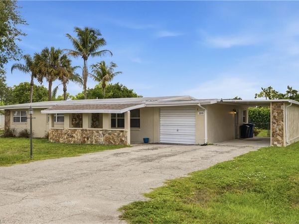 2249 Ephraim AVE , FORT MYERS, FL 33907