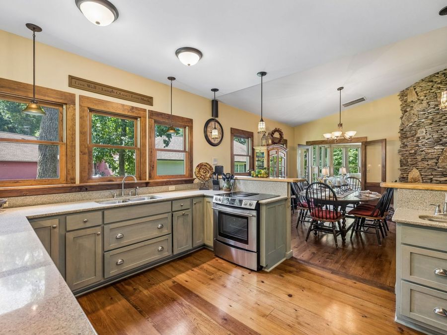 Property Image 28