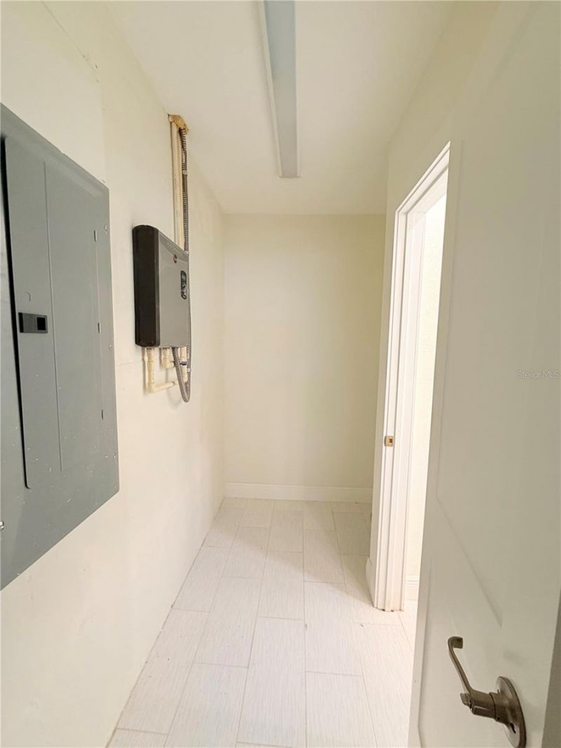 1843 Oklahoma Avenue Ne, Saint Petersburg, FL 33703 Photo