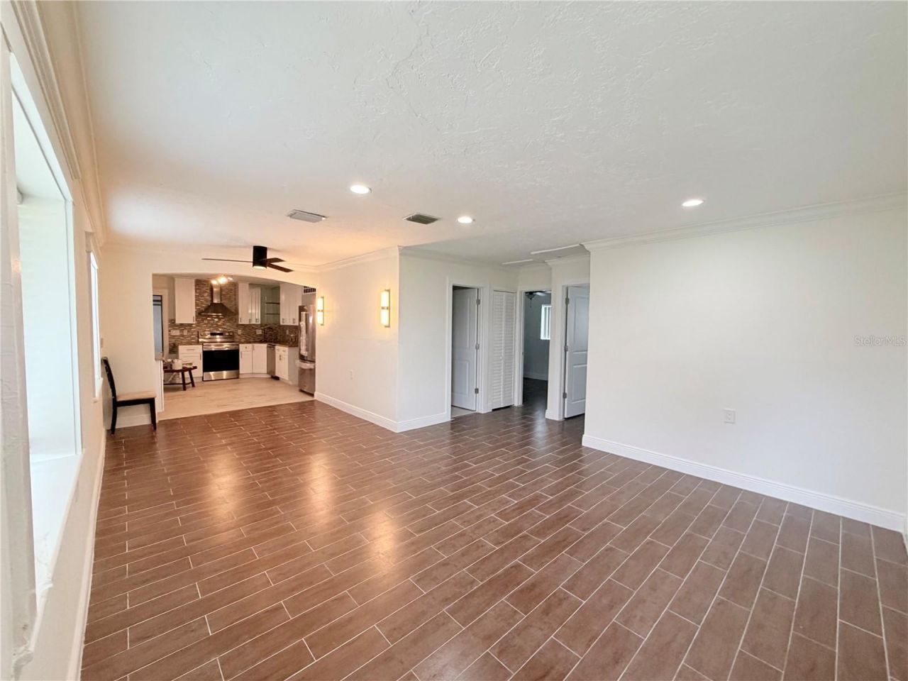 1843 Oklahoma Avenue Ne, Saint Petersburg, FL 33703 Photo
