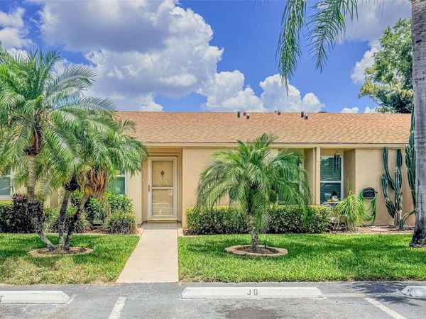 2604 WOODGATE LANE , Unit J6, SARASOTA, FL 34231