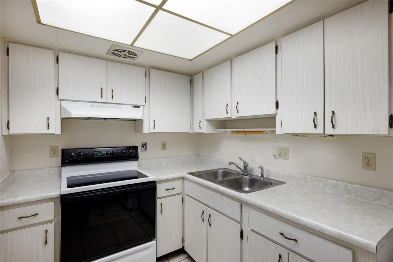 5994 Hibiscus Drive , Bradenton, FL 34207 Photo