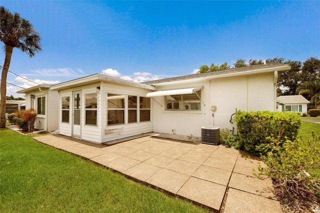 5994 Hibiscus Drive , Bradenton, FL 34207 Photo