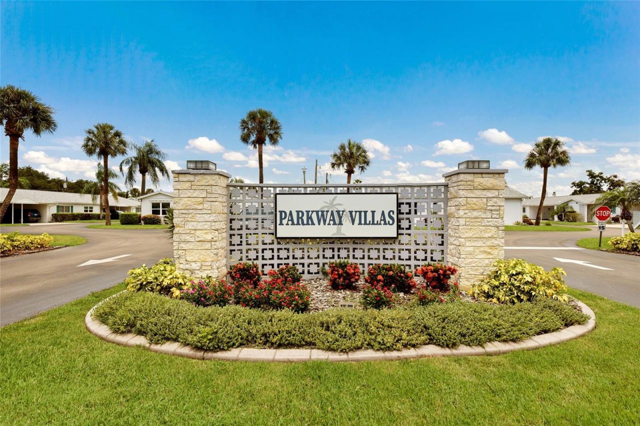 5994 Hibiscus Drive , Bradenton, FL 34207 Photo