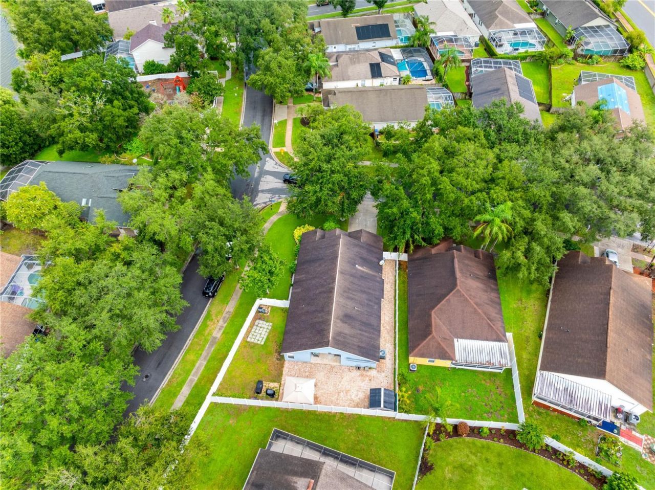 3306 Pin Oak Lane , Tampa, FL 33618 Photo