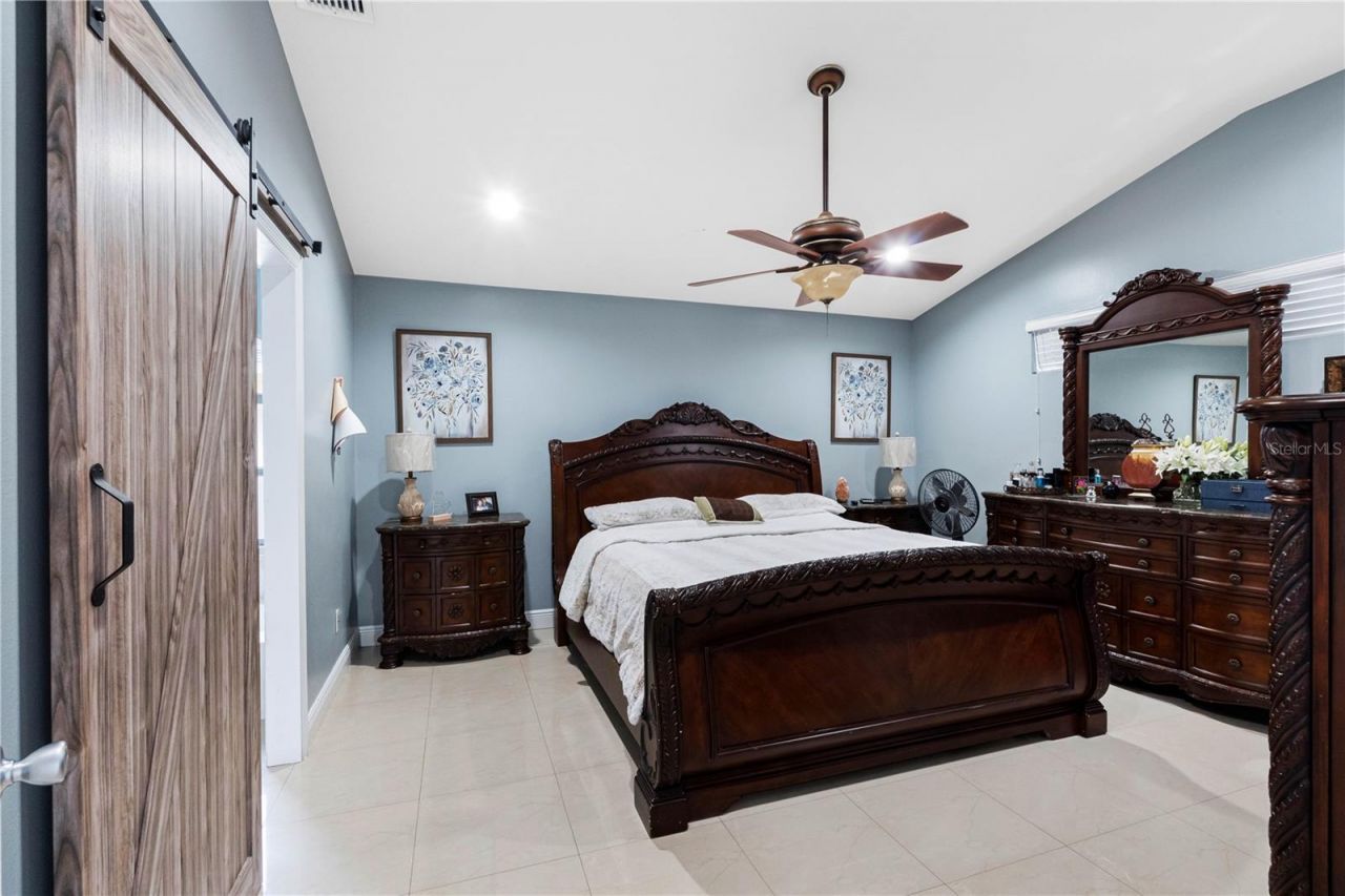 3306 Pin Oak Lane , Tampa, FL 33618 Photo