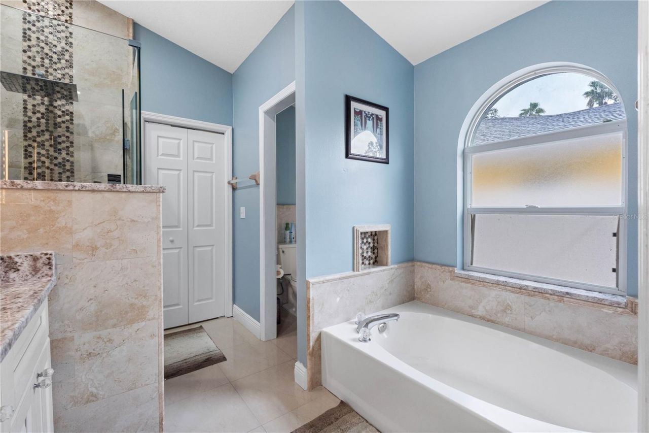3306 Pin Oak Lane , Tampa, FL 33618 Photo