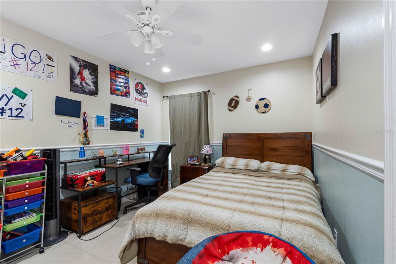 3306 Pin Oak Lane , Tampa, FL 33618 Photo