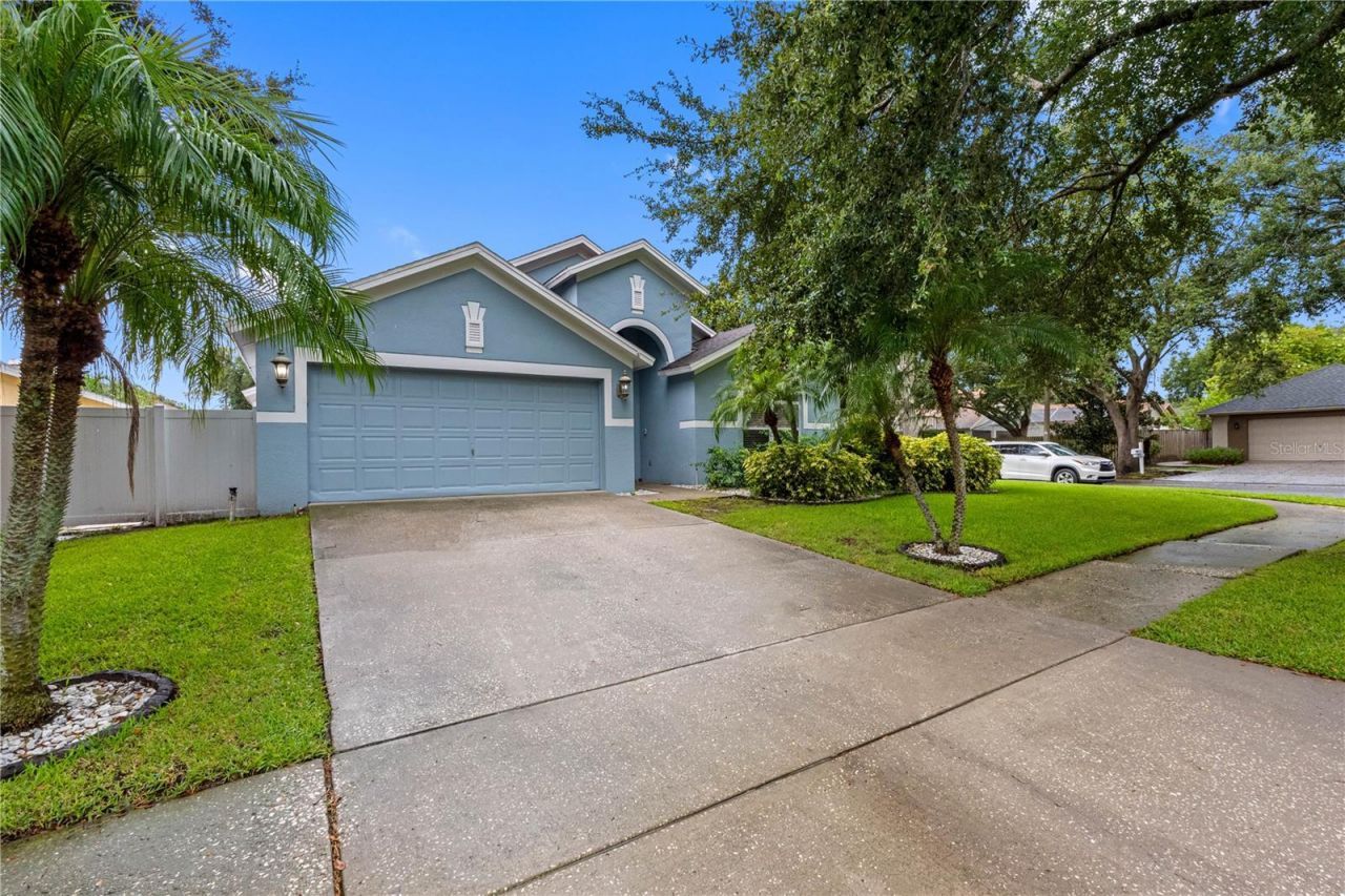 3306 Pin Oak Lane , Tampa, FL 33618 Photo