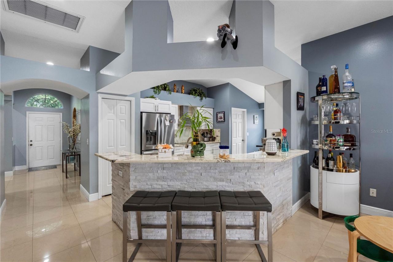 3306 Pin Oak Lane , Tampa, FL 33618 Photo