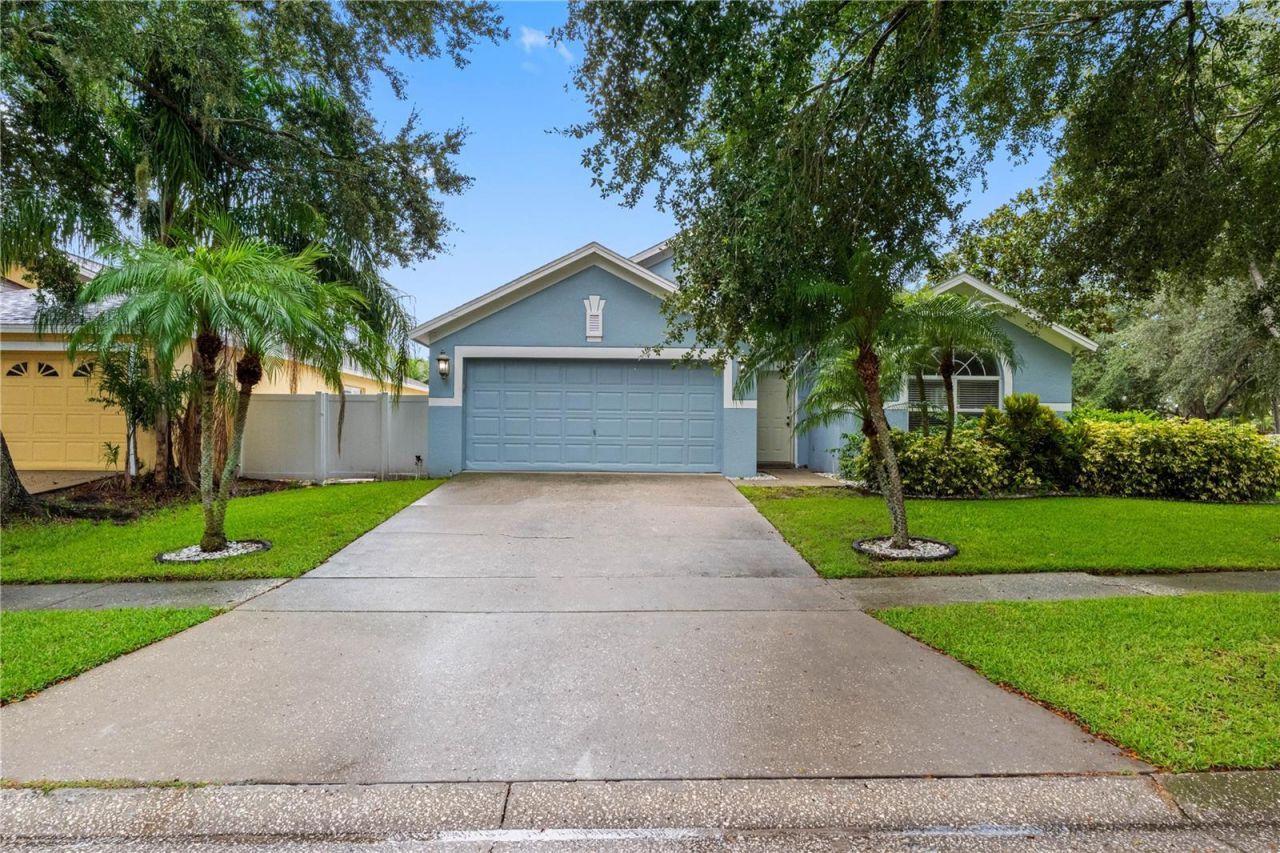 3306 Pin Oak Lane , Tampa, FL 33618 Photo