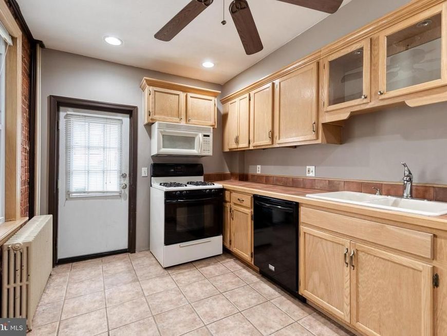 809 S Glover Street, Baltimore, MD 21224 Main Photo