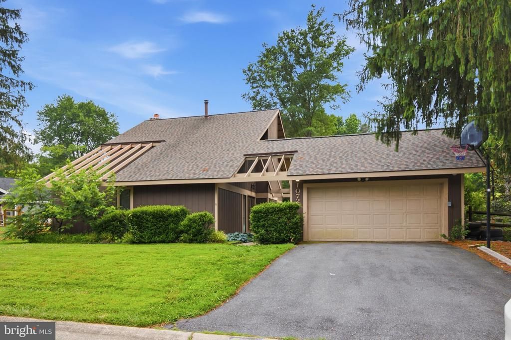 10725 WAYRIDGE DRIVE , MONTGOMERY VILLAGE, MD 20886
