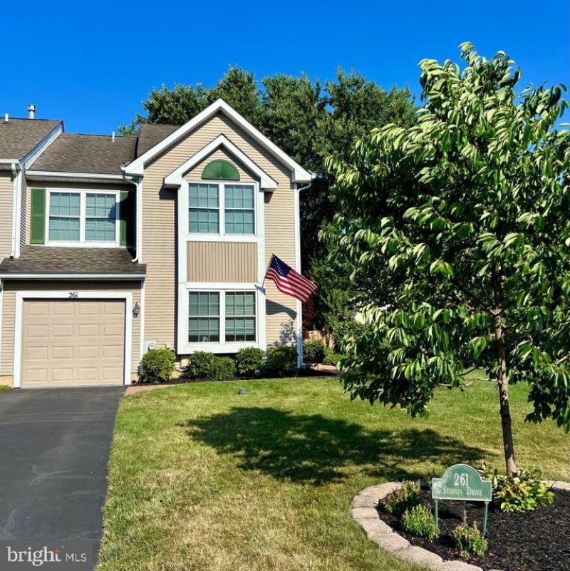 261 SEQUOIA DRIVE , NEWTOWN, PA 18940