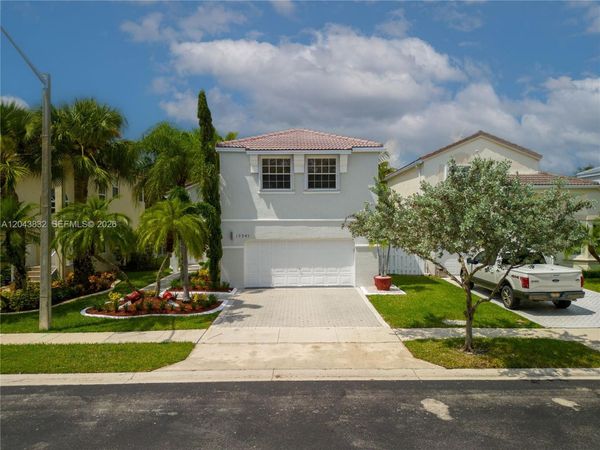 15341 NW 4 ST , Pembroke Pines, FL 33028