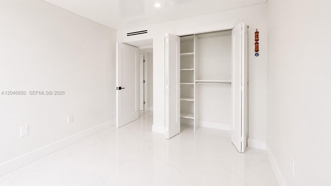 9682 Fontainebleau Blvd, Unit 203, Miami, FL 33172 Photo