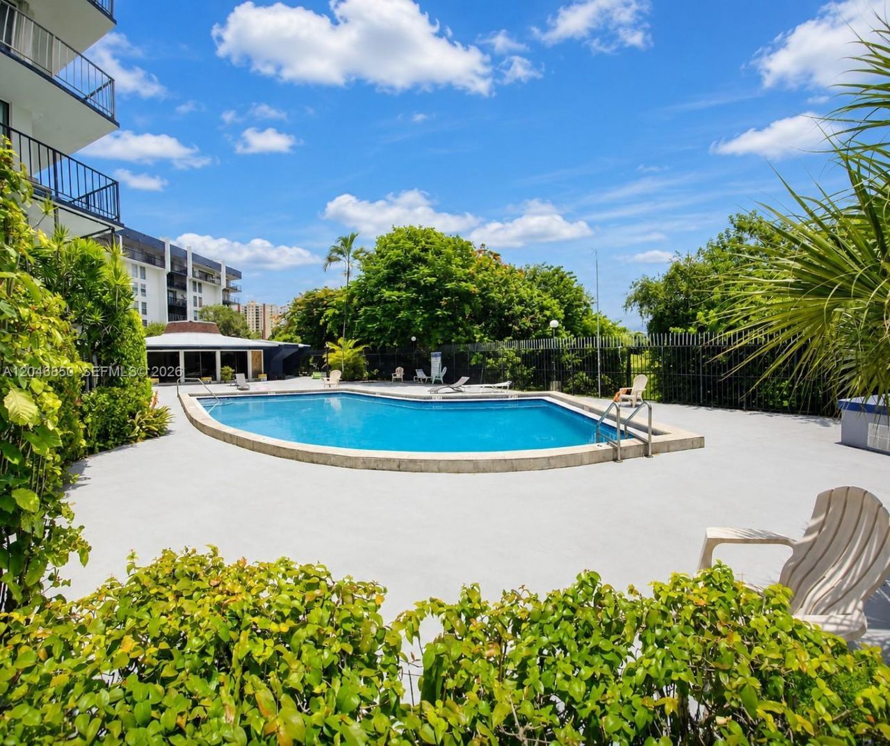 9682 Fontainebleau Blvd, Unit 203, Miami, FL 33172 Photo