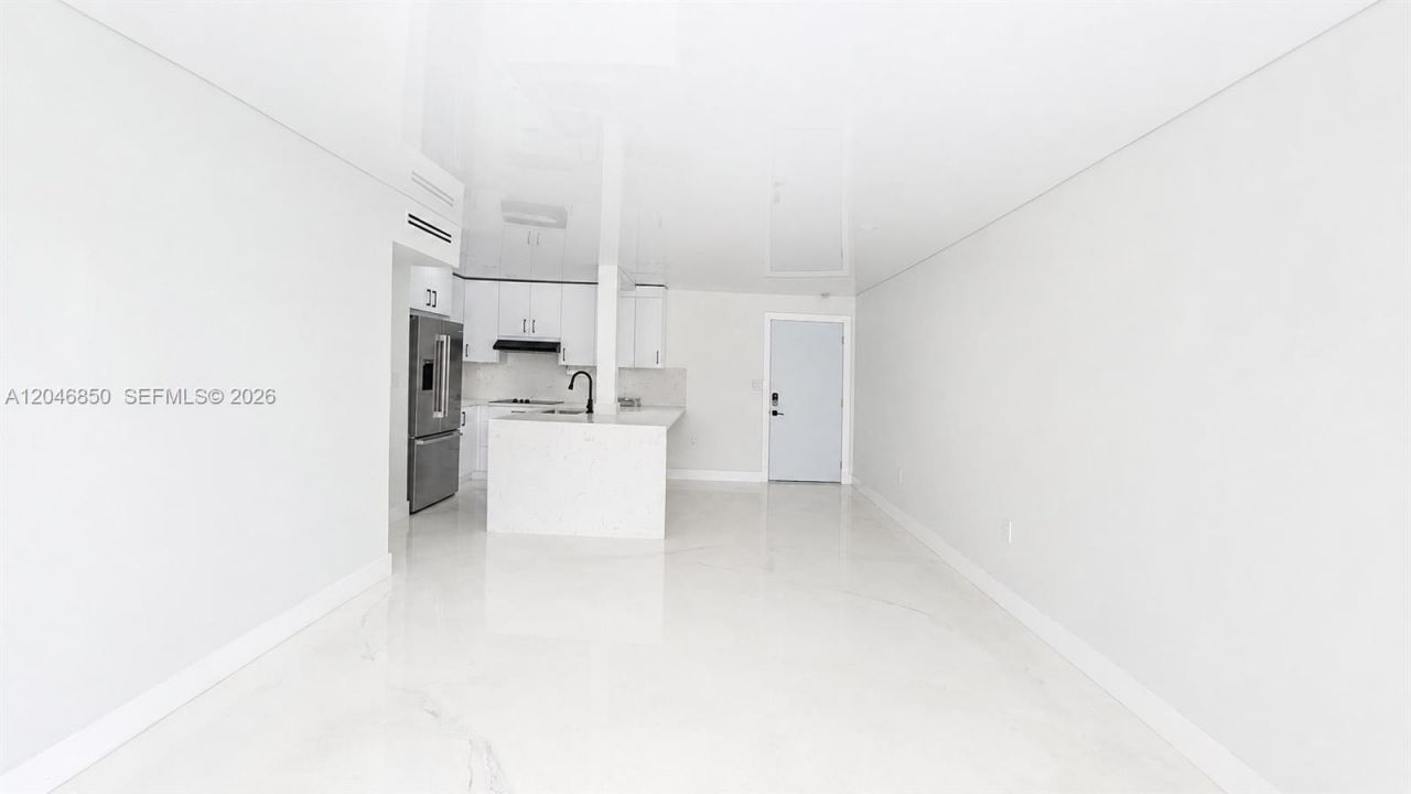9682 Fontainebleau Blvd, Unit 203, Miami, FL 33172 Photo