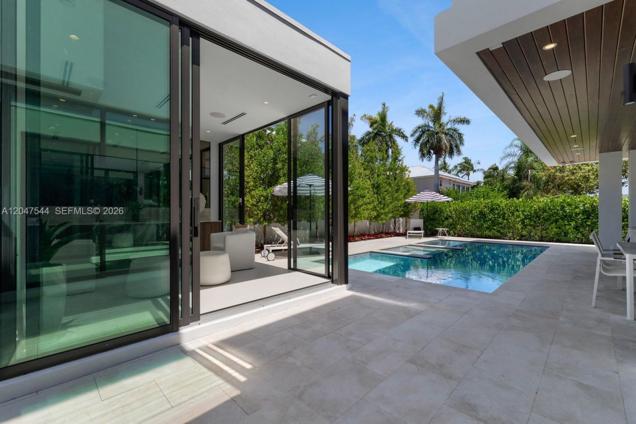 1099 NE 4th Ave , Boca Raton, FL 33432 Photo