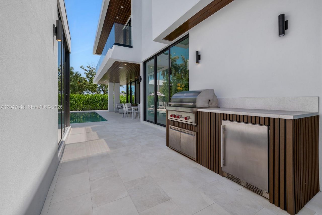 1099 NE 4th Ave , Boca Raton, FL 33432 Photo