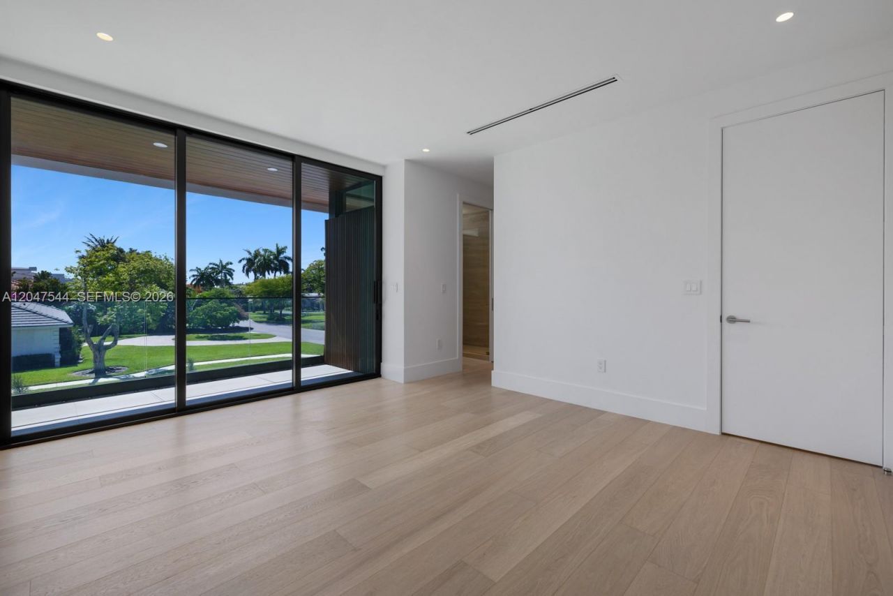 1099 NE 4th Ave , Boca Raton, FL 33432 Photo