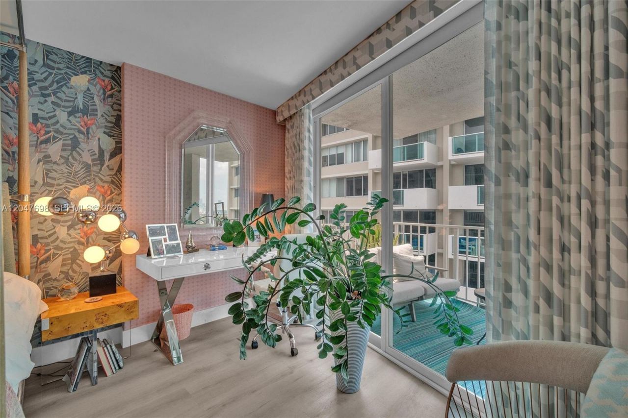 1228 West Ave , Unit 1213, Miami Beach, FL 33139 Photo