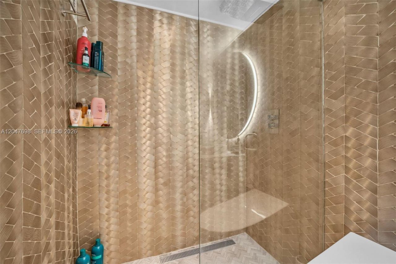 1228 West Ave , Unit 1213, Miami Beach, FL 33139 Photo