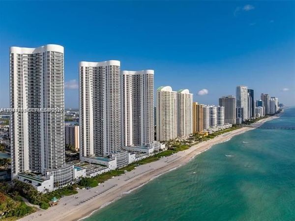 16001 Collins Ave , Unit 1106, Sunny Isles Beach, FL 33160