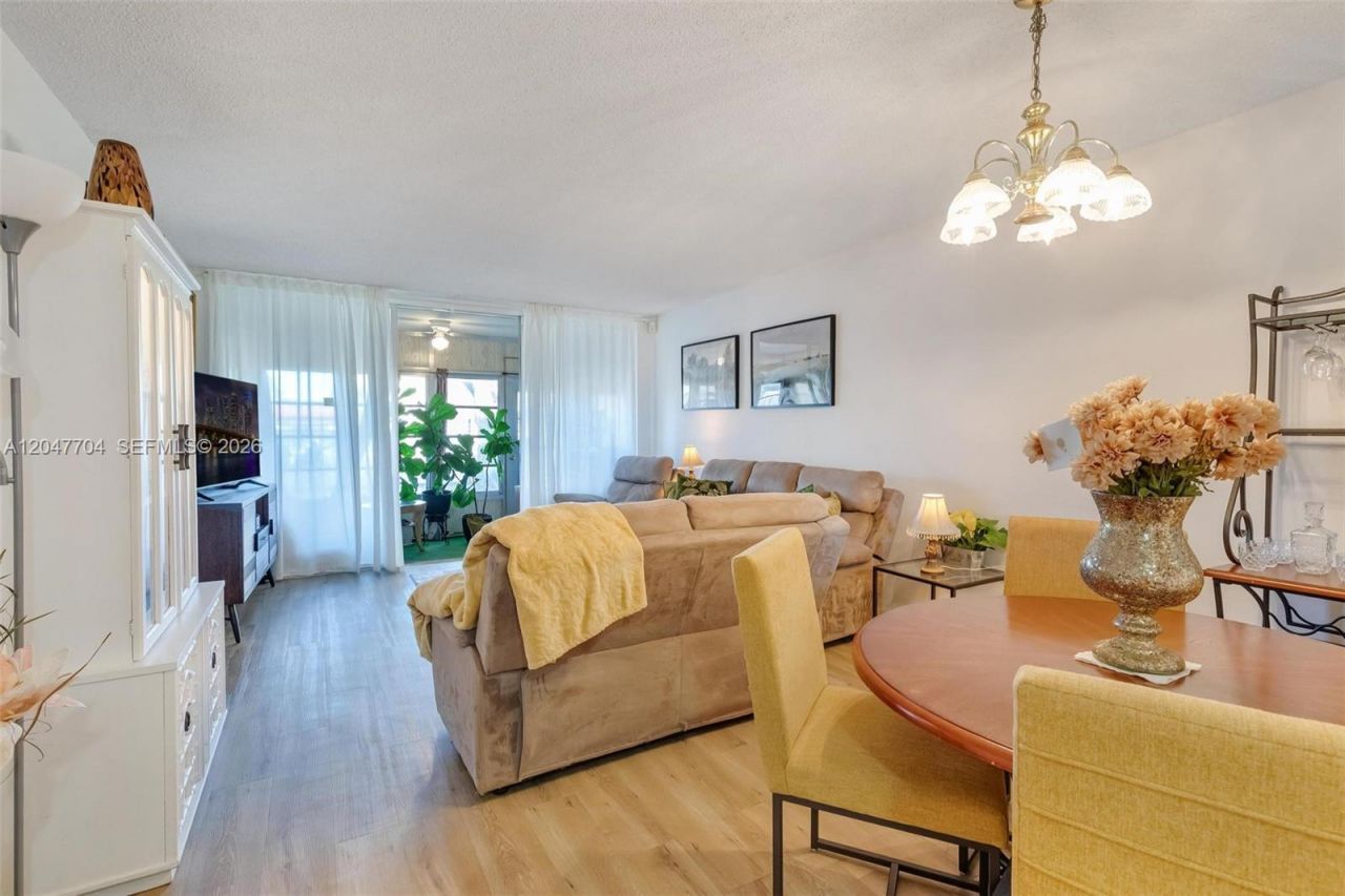 6000 NW 64th Ave , Unit 110, Tamarac, FL 33319 Photo