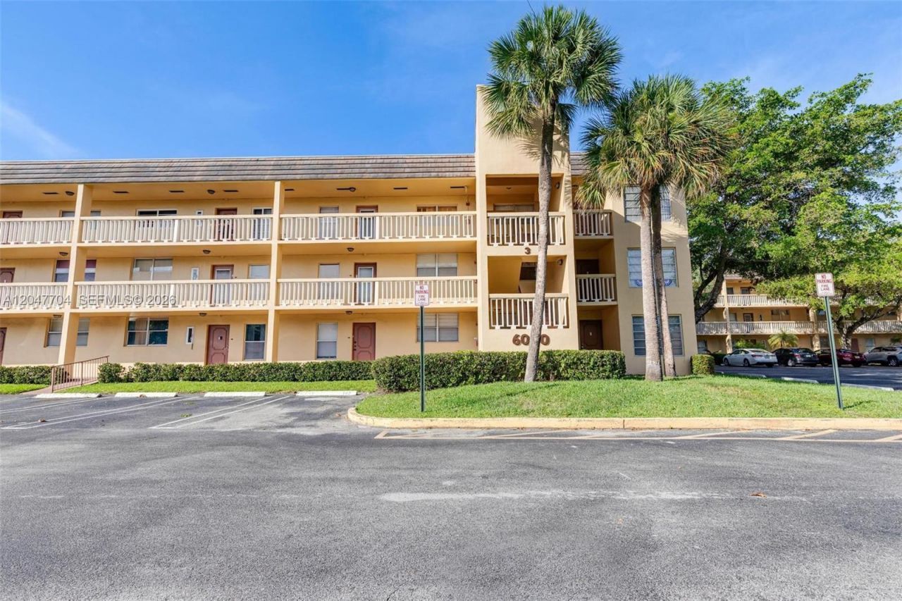 6000 NW 64th Ave , Unit 110, Tamarac, FL 33319 Photo