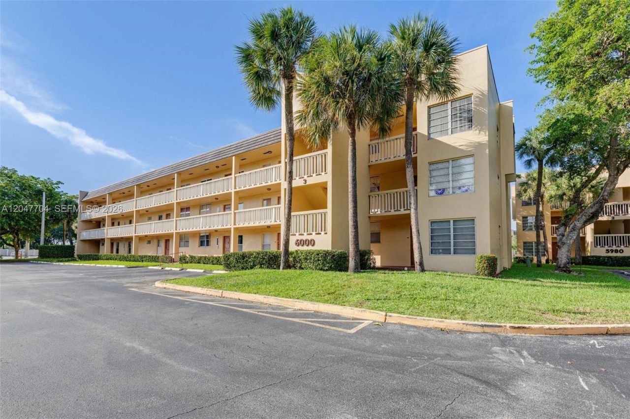 6000 NW 64th Ave , Unit 110, Tamarac, FL 33319 Photo