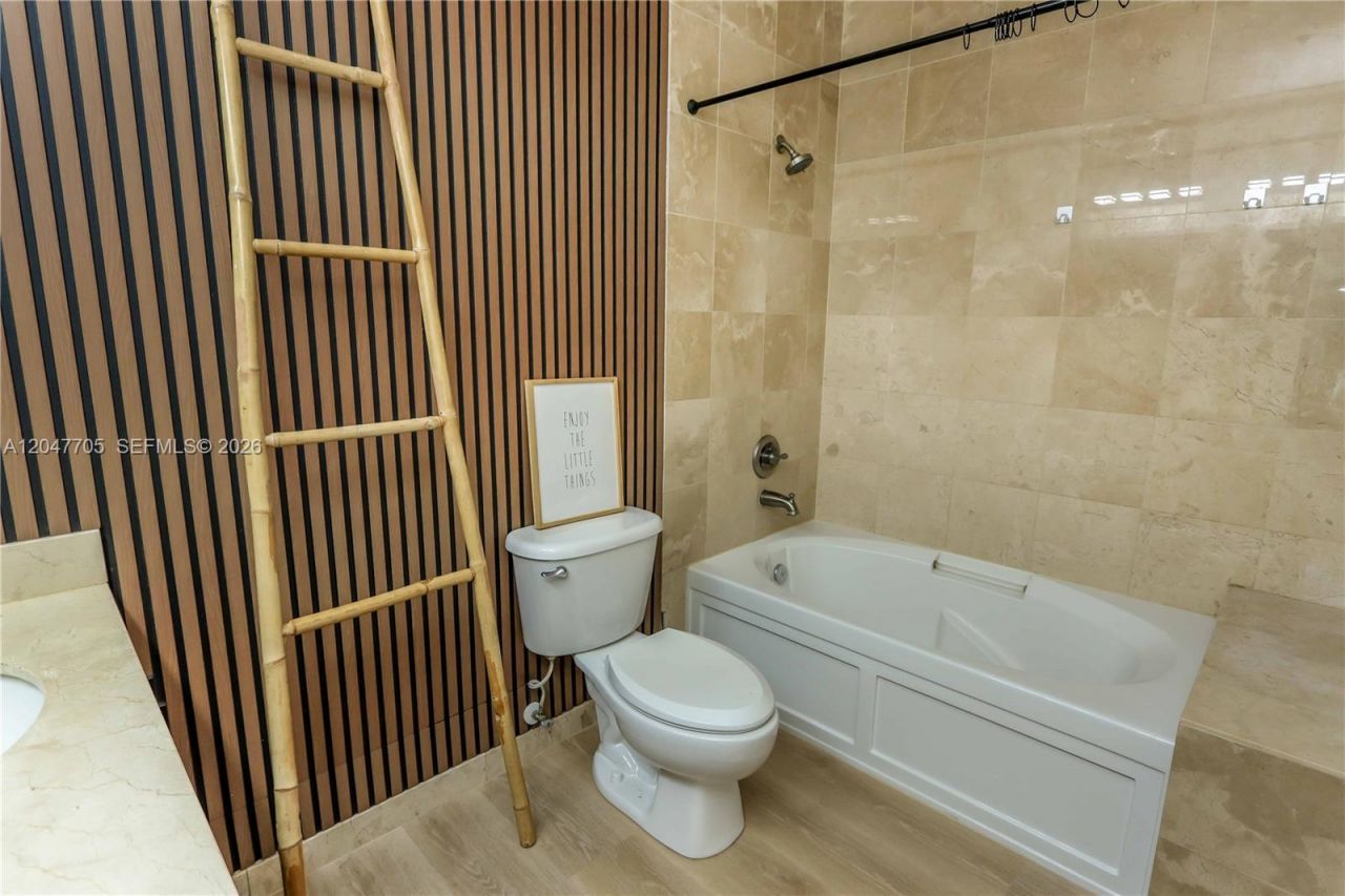 2100 Van Buren St , Unit 508, Hollywood, FL 33020 Photo