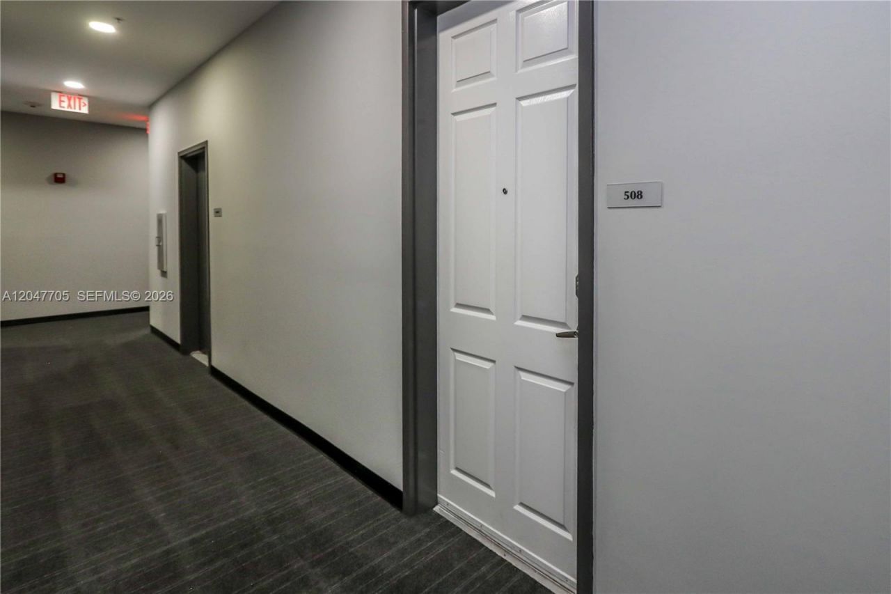 2100 Van Buren St , Unit 508, Hollywood, FL 33020 Photo