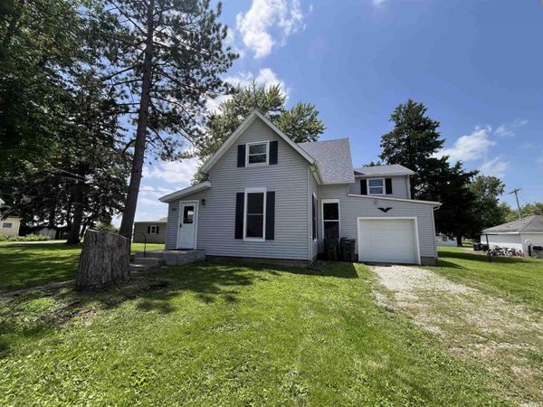 26 Hancock Street, Otterbein, IN 47970