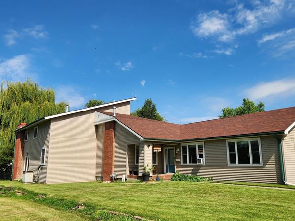 1009 Siegel Street, Tama, IA 52339