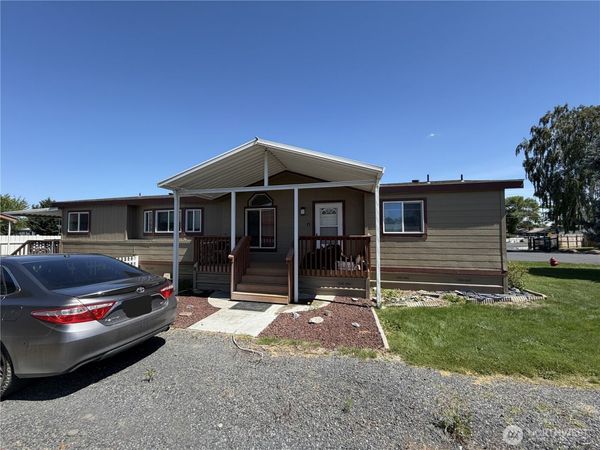 3010 W Peninsula Drive, Unit 92, Moses Lake, WA 98837