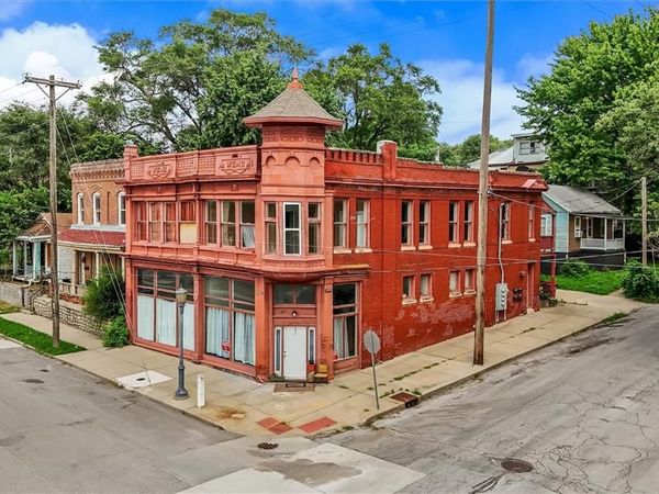 1421 Penn Street, St Joseph, MO 64503