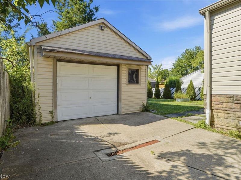 29963 Phillips Avenue, Wickliffe, OH 44092 Photo 31