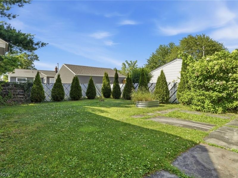29963 Phillips Avenue, Wickliffe, OH 44092 Photo 33