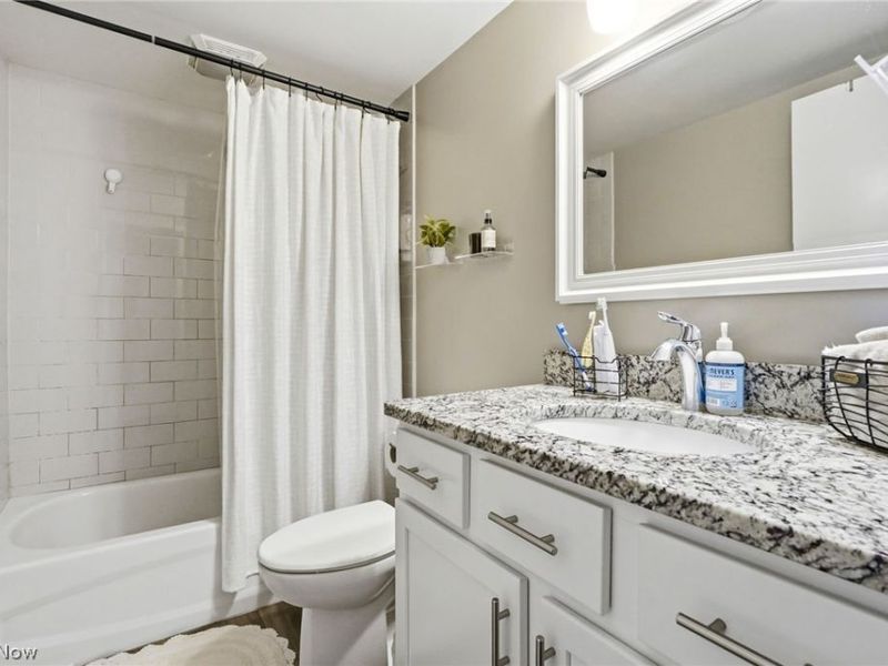 29963 Phillips Avenue, Wickliffe, OH 44092 Photo 8