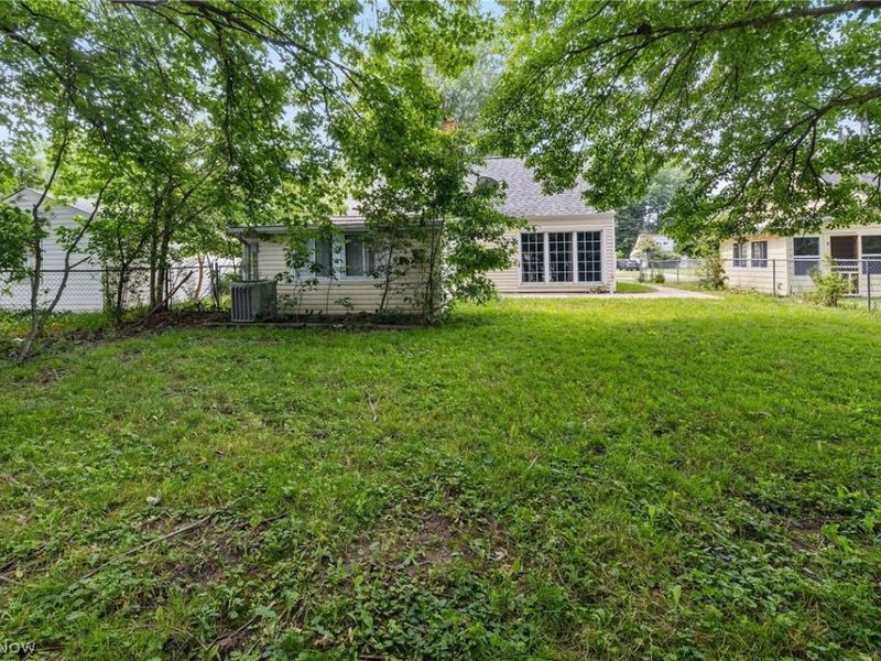 29061 W Willowick Drive, Willowick, OH 44095 Photo 29