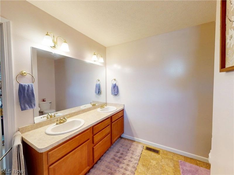 56 Wellesly Boulevard, Painesville, OH 44077 Photo 18