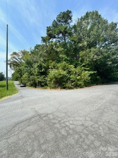 8323 Washington Boulevard, Charlotte, NC 28262 Main Photo