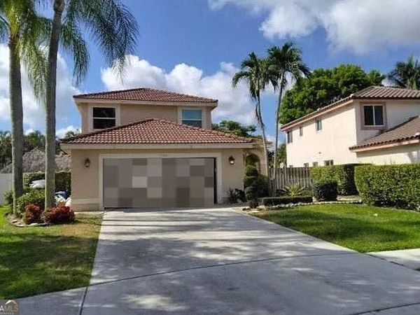 7566 Lake Placid Court, Lake Worth, FL 33467