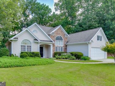 6440 Deep Woods Court, Flowery Branch, GA 30542