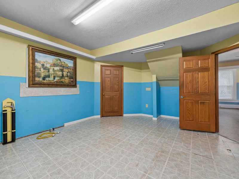 807 1st Street NE, Massillon, OH 44646 Photo 5