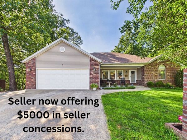 8 Benwick Lane, Bella Vista, AR 72714